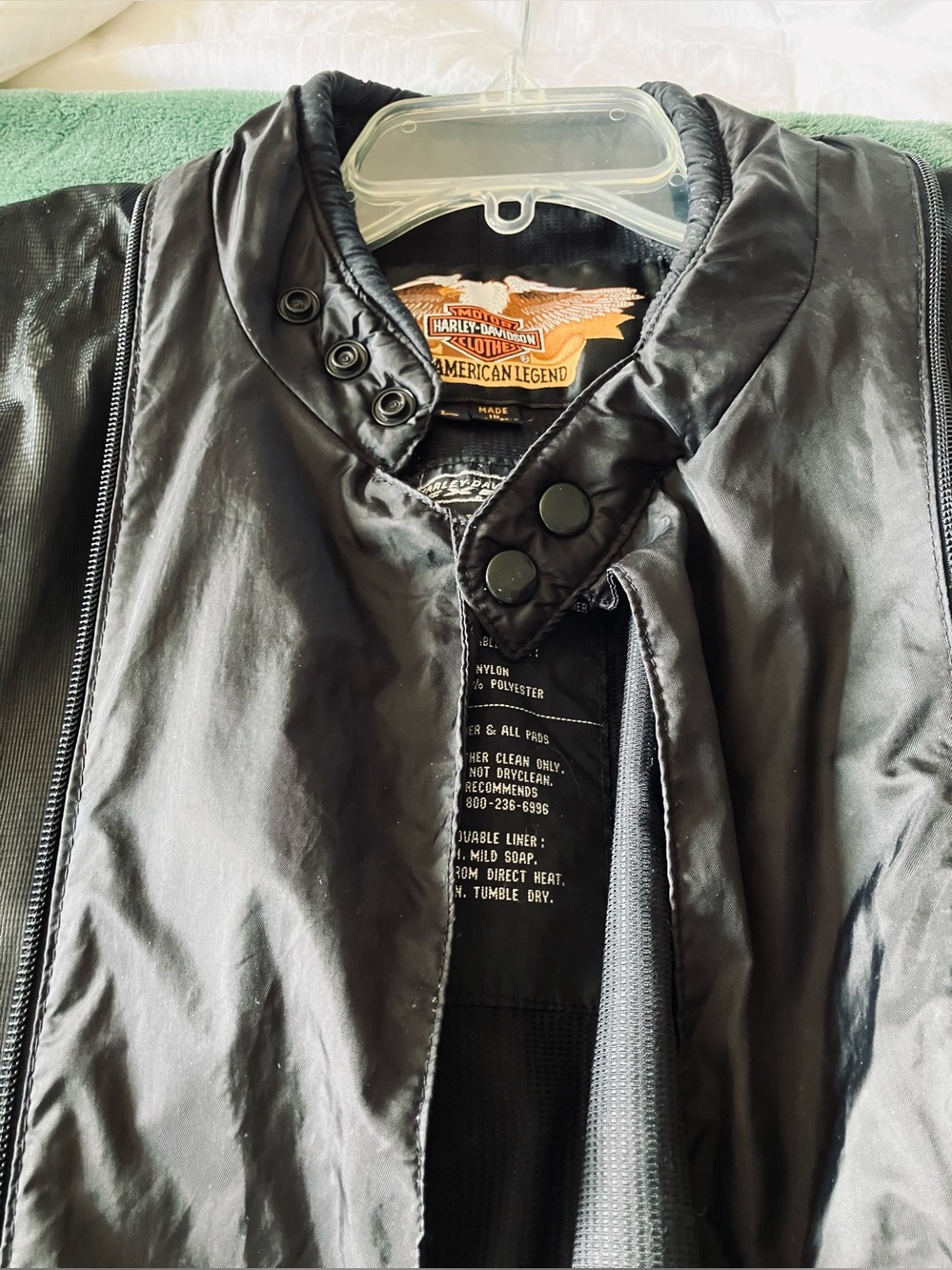 Men’s Harley Davidson Liner Waterproof Jacket Size Large Part# 98508-99VM.